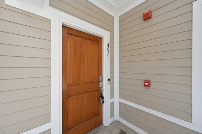 Photo - Spacious Germantown Gem! Apartment