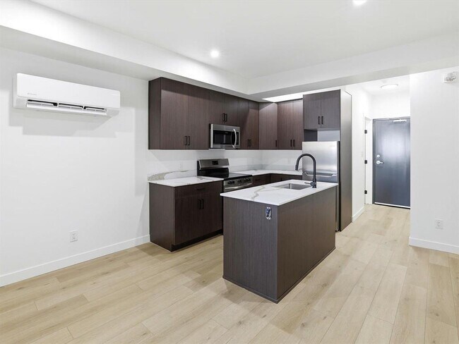 Photo du bâtiment - 129 5 Ave N