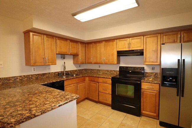 Foto del edificio - 14136 Honey Hill Ct