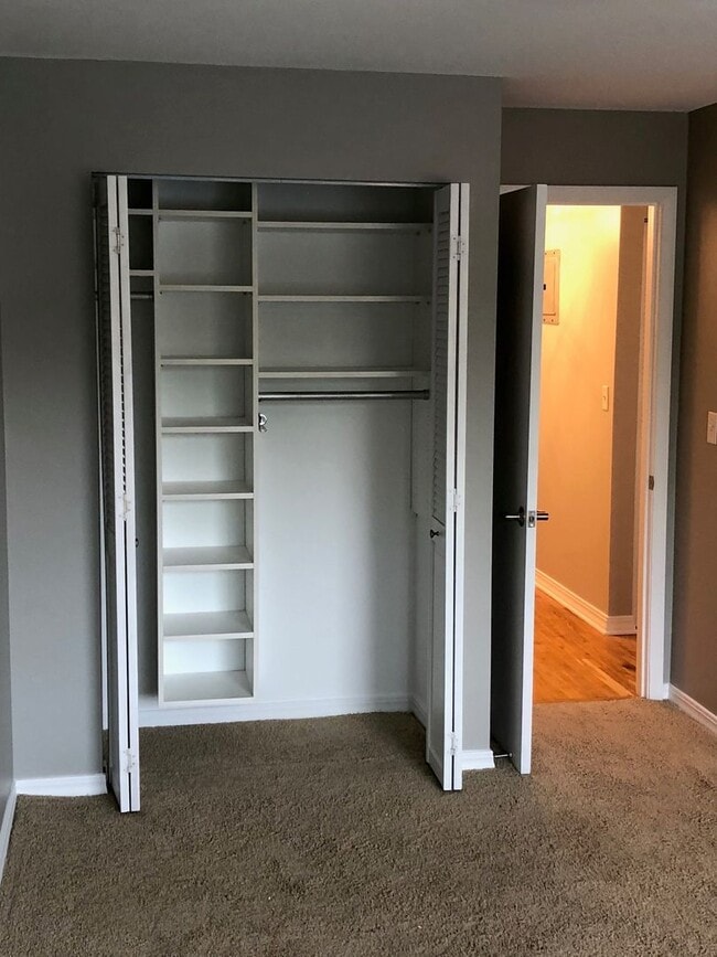 Foto del edificio - 2700 W 44th St