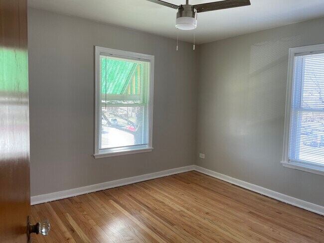 Foto del edificio - 3901 Vernon Ave