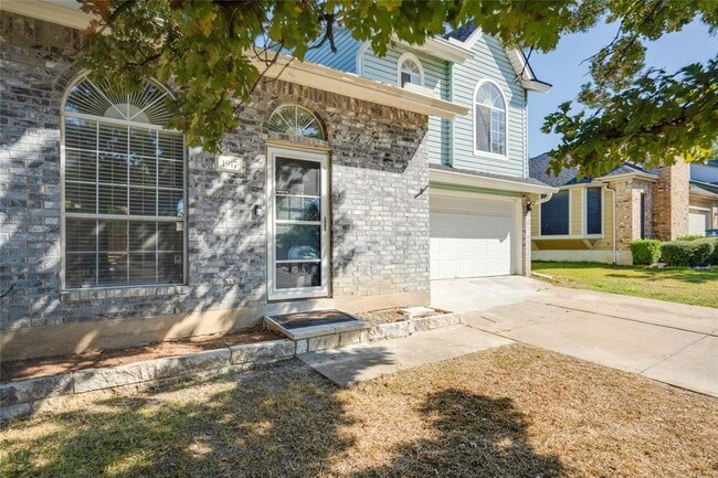 Foto del edificio - 1917 Windy Park Dr