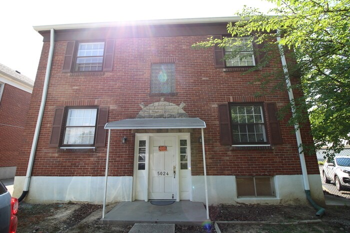 Primary Photo - 5024 S 3rd St