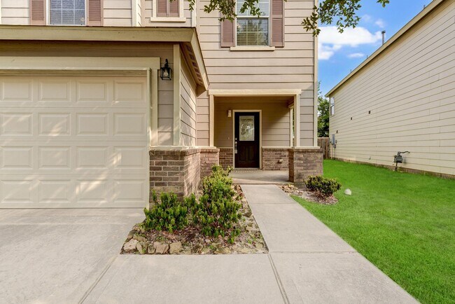 Building Photo - 2-story residence with perfect blend of co...