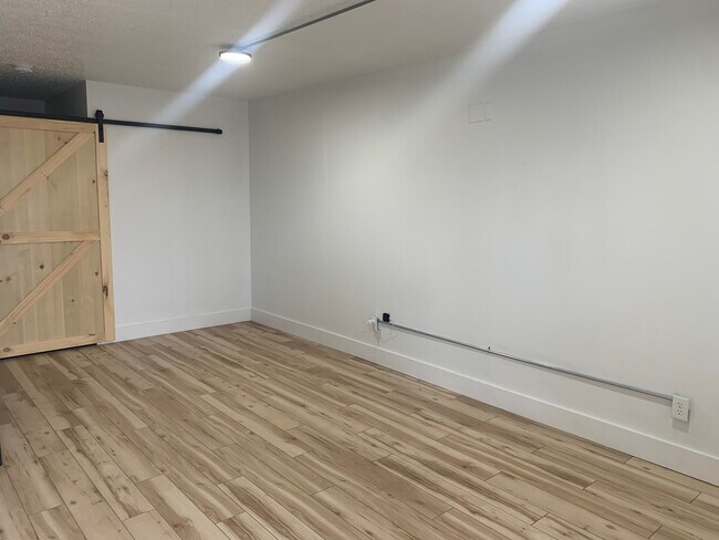 Building Photo - 14175 Highway Z