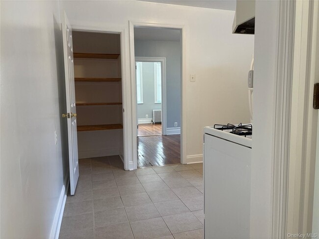 Building Photo - 49 5th St