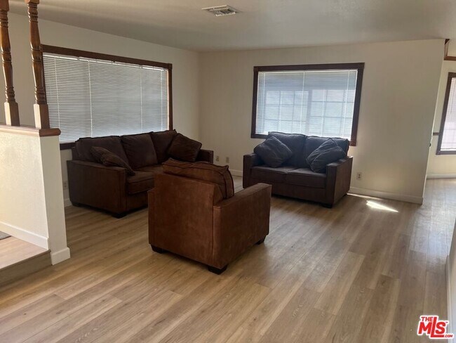 Foto del edificio - 43627 Ryckebosch Ln