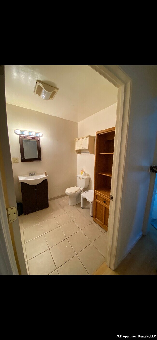 Foto del edificio - 15 Orange Ct