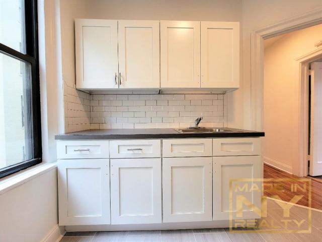 Building Photo - 1 bedroom in ASTORIA NY 11103