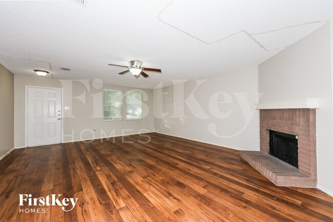 Building Photo - 614 Silvertop Rd