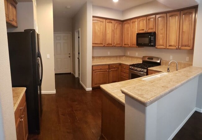 Foto del edificio - 6602 Panther Creek Dr