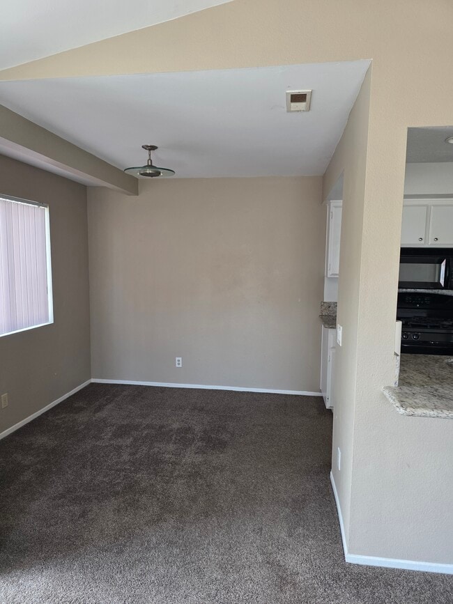 Building Photo - 9378 Twin Trails Dr