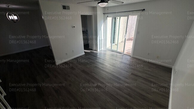 Foto del edificio - 4800 Nordic Dr