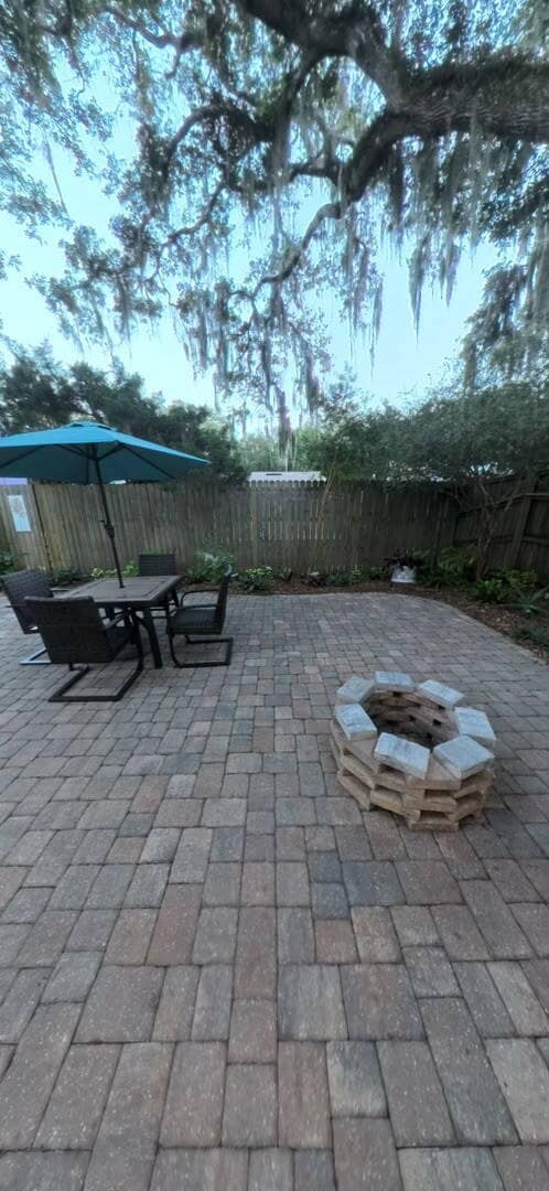 Building Photo - "Charming 3-Bed, 2-Bath Retreat in the Heart of Saint Augustine!"