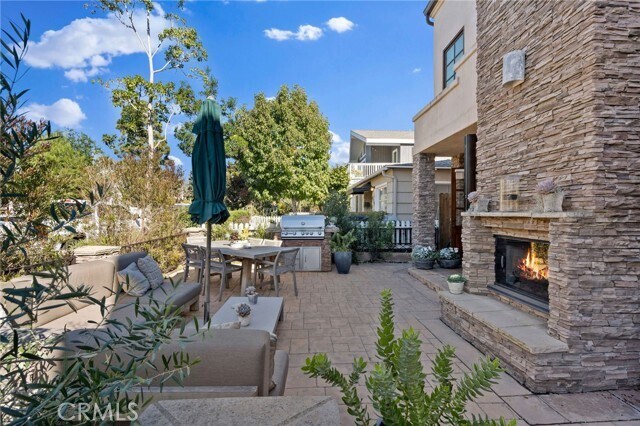Building Photo - 610 Marigold Ave