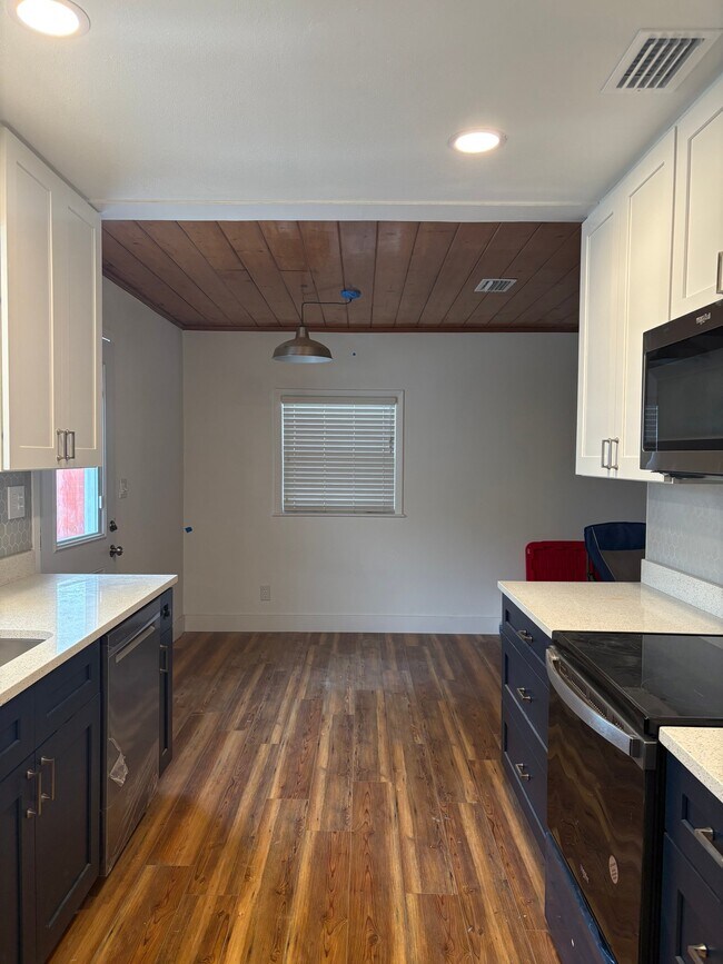 Foto del edificio - 626 SW Rustic Cir