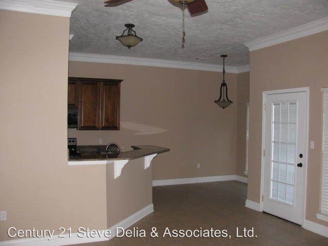 Building Photo - 4 br, 2 bath House - 1638 Line Drive