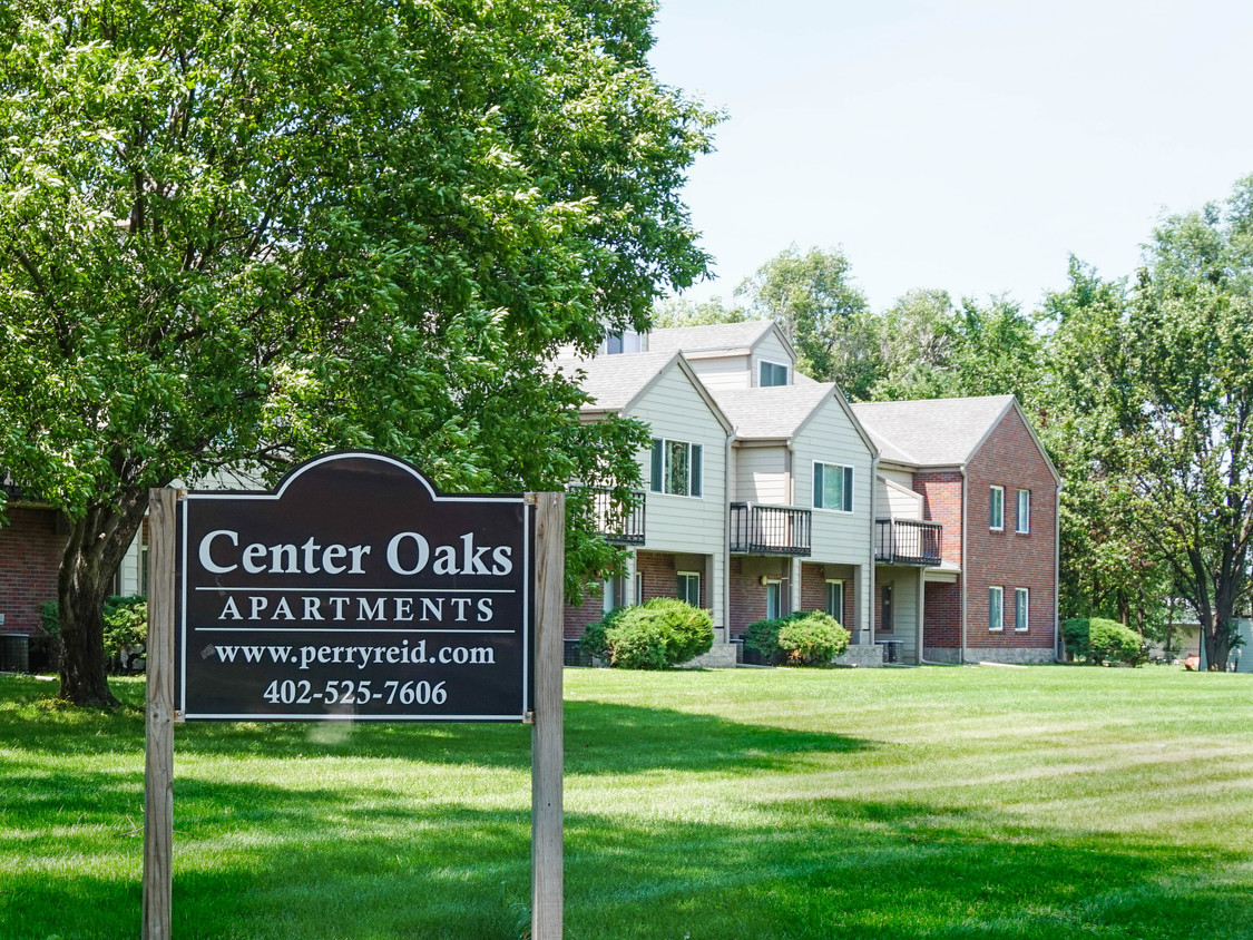 Primary Photo - Center Oaks Apartments