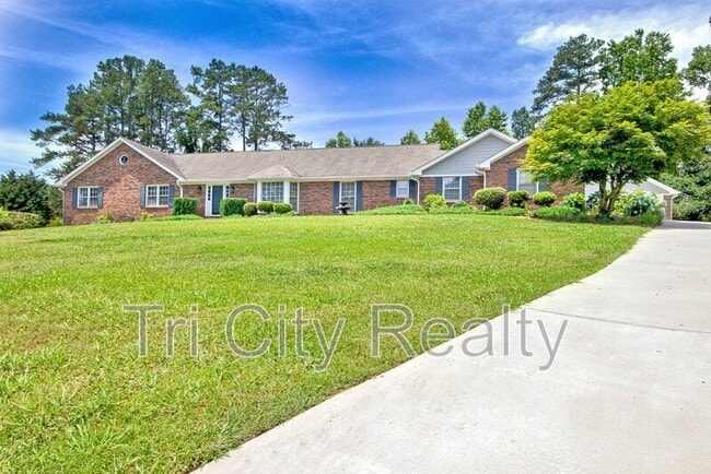 Building Photo - 630 Hawthorne Pl