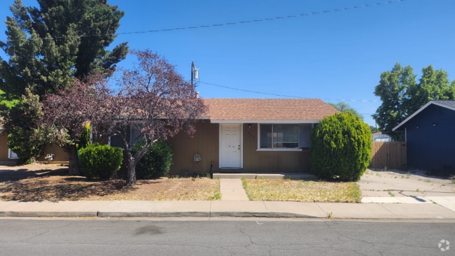 Building Photo - 1135 Virbel Ln