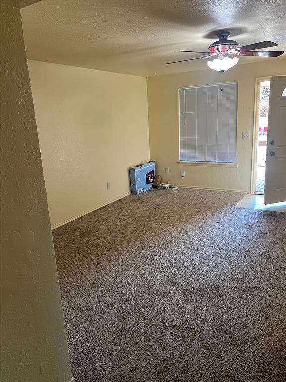 Foto del edificio - 2812 N Peniel Ave