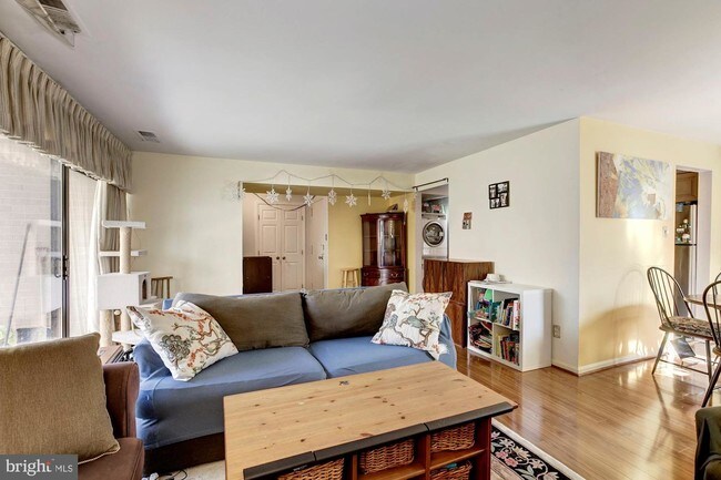 Foto del edificio - 150 Monroe St