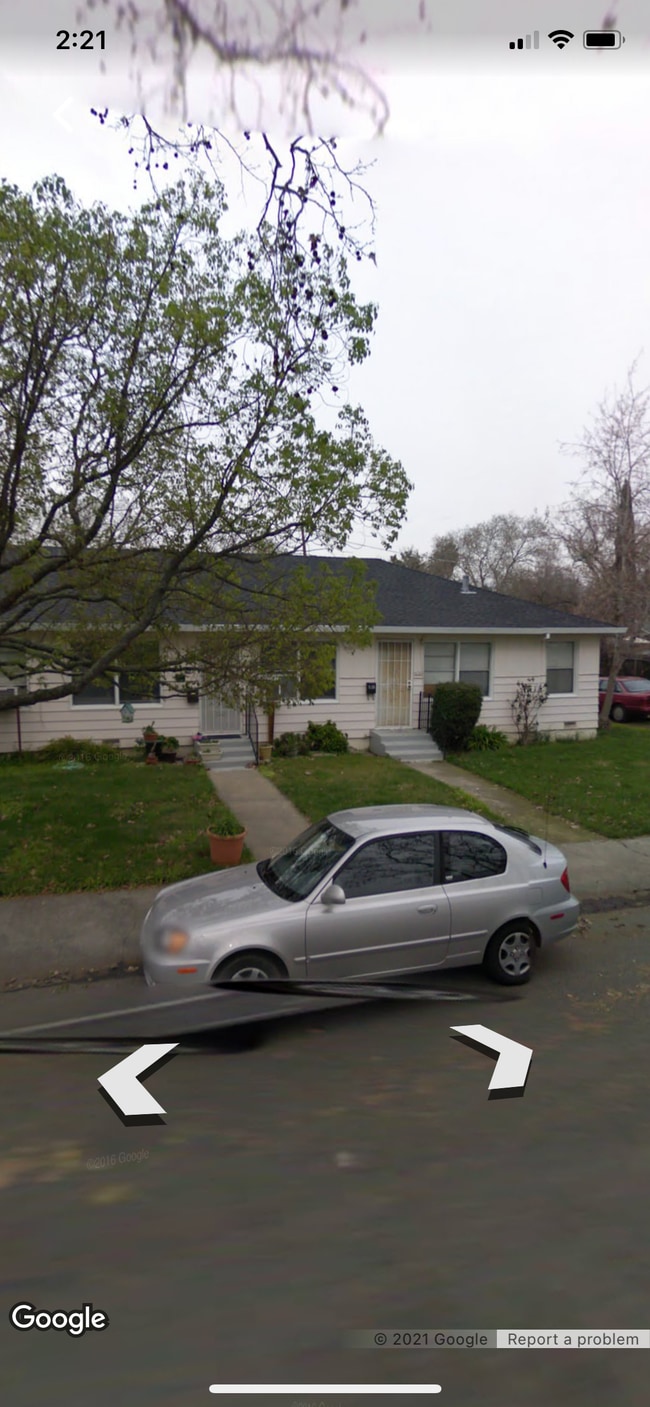 Building Photo - 638 Nevada St