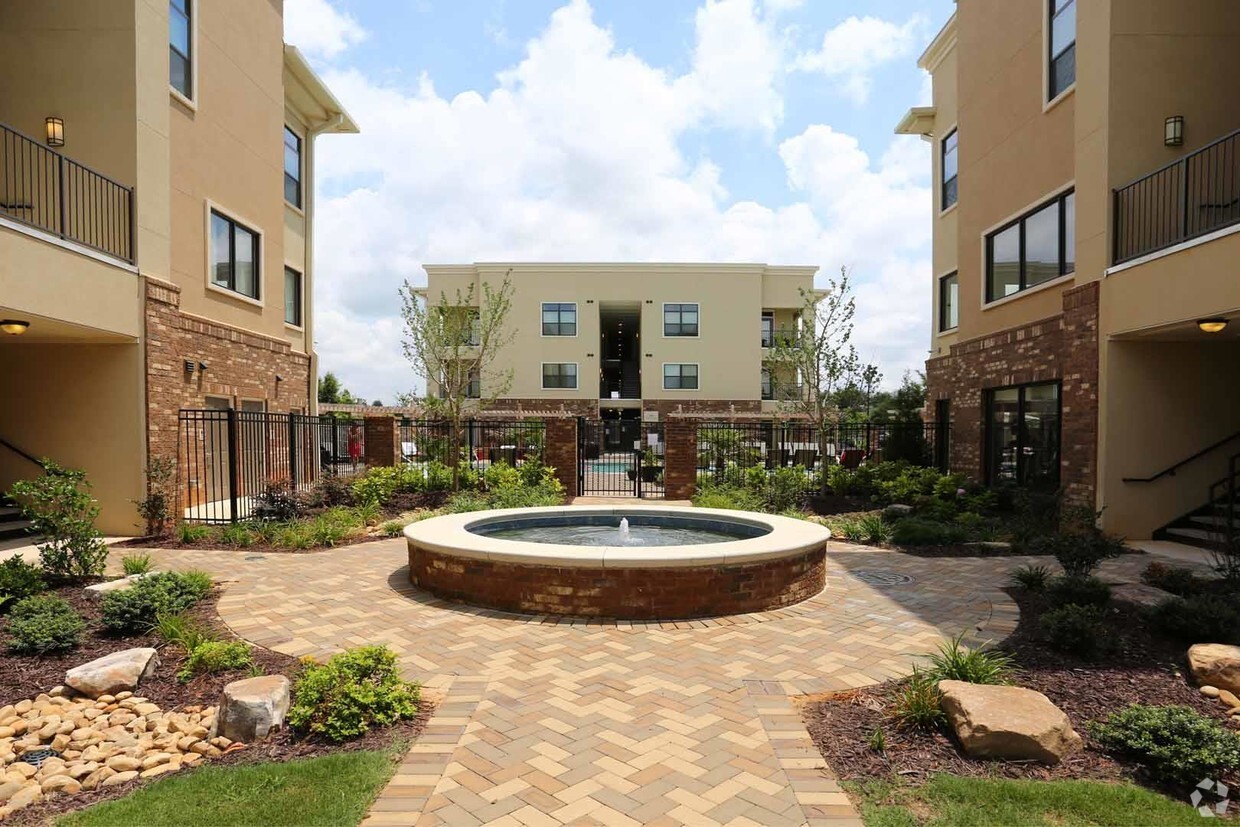 Foto principal - Terraces At Suwanee Gateway