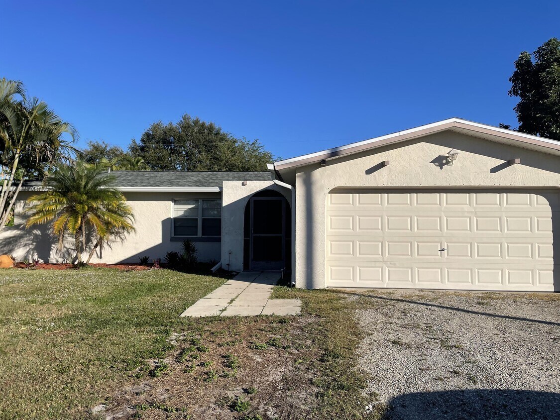 Foto principal - 521 SW 26th St