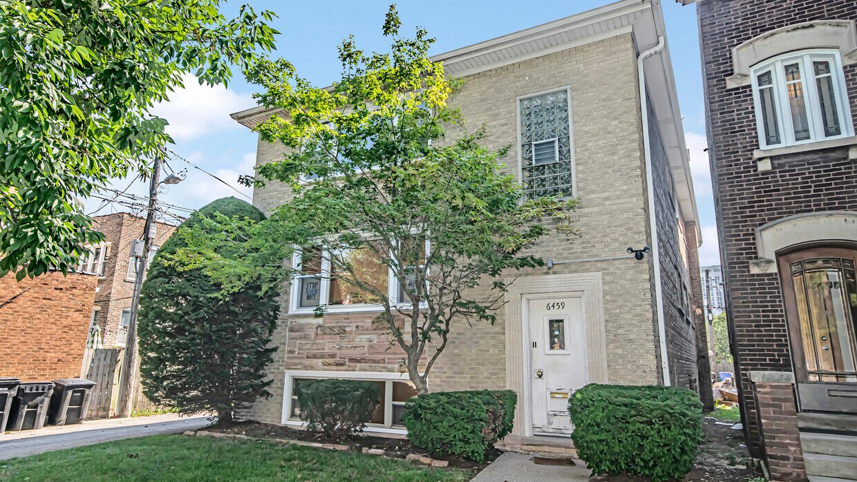 Foto principal - 6459 N Wayne Ave
