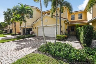 Building Photo - 4644 Cadiz Cir