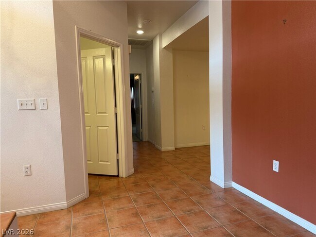 Foto del edificio - 5320 Fieldstone