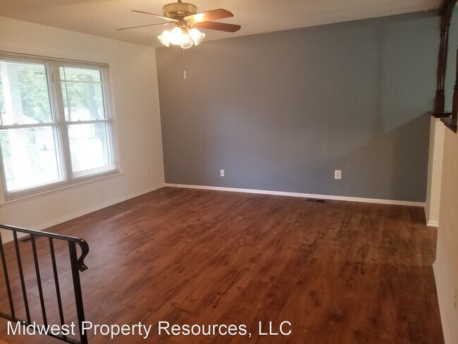 Building Photo - 3 br, 2 bath House - 18300 E 18th Terr