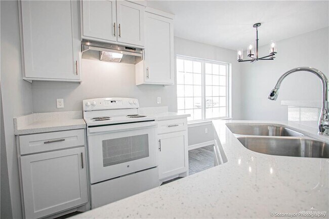 Foto del edificio - 2211 Northridge Ave Unit C