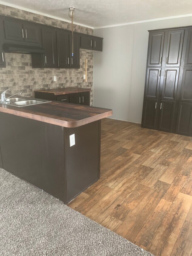 551 Blue Bunting Cir, Moscow Mills, MO 63362 House Rental in Moscow