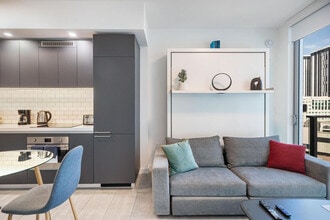 Building Photo - 227 NE 2nd St