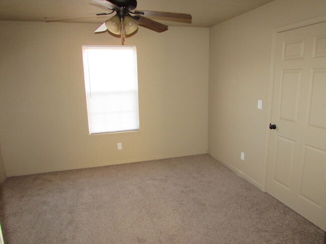 Building Photo - 16572 Hunters Ridge Ln