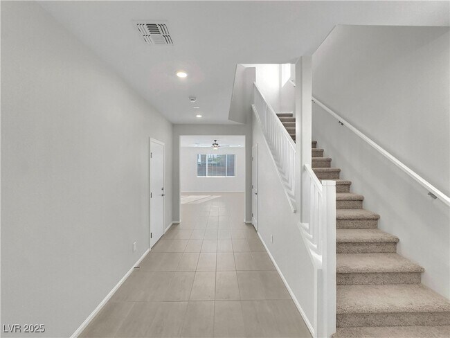 Foto del edificio - 7843 Night Watch Ct