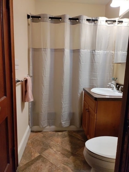 Building Photo - 100 Neil St