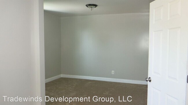 Building Photo - 6 br, 2 bath House - 5651 Lonyo St.
