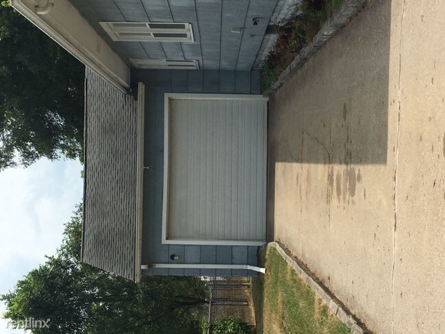 Building Photo - 3 br, 1 bath House - 96 E Willard Ave