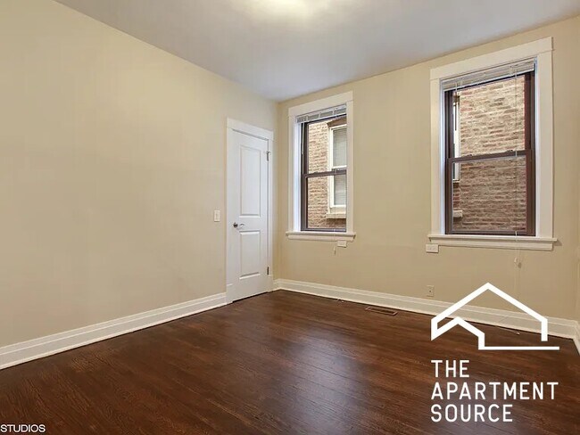 Foto del edificio - 1806 N Sheffield Ave