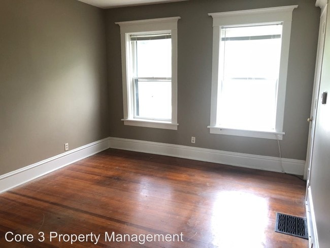 Building Photo - 410 N Lee St