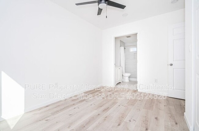 Building Photo - 138 Demona Pl