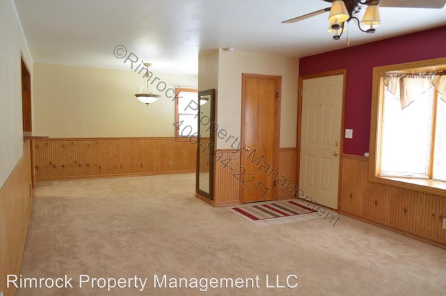 Building Photo - 1113 20th St W