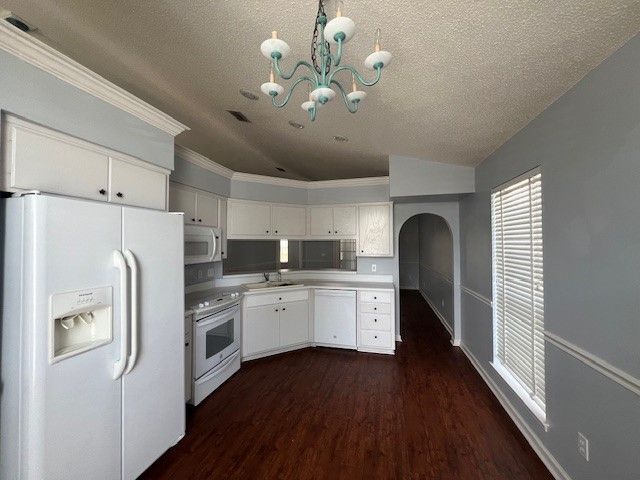 Building Photo - 116 E Sonata Cir