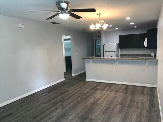 Foto del edificio - 284 Gardner Ln