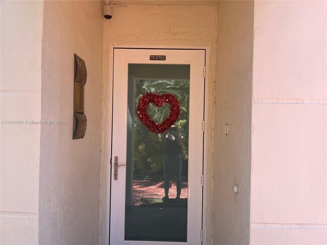 Building Photo - 14840 SW 91st Terrace