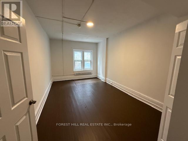 Photo du bâtiment - 132 Dundas St E