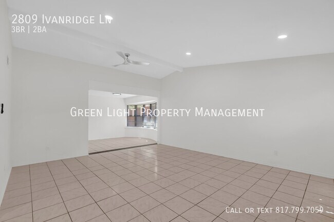Foto del edificio - 2809 Ivanridge Ln